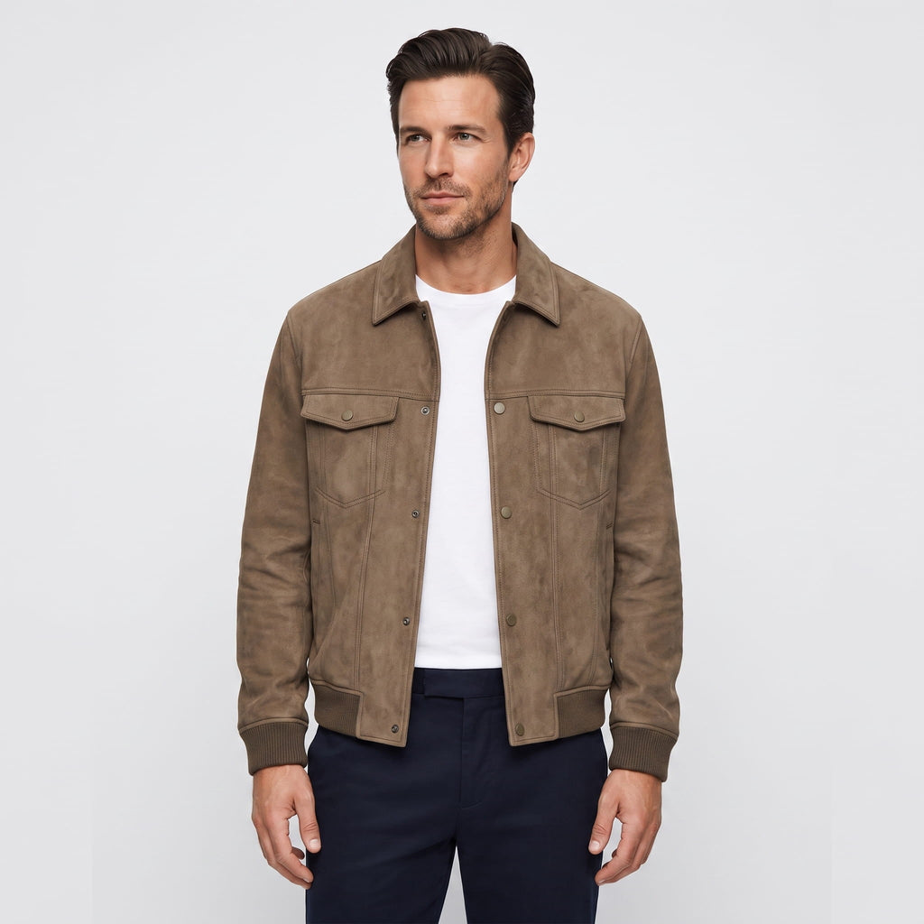 Men's trucker jacket with spread collar, snap front and utility pockets