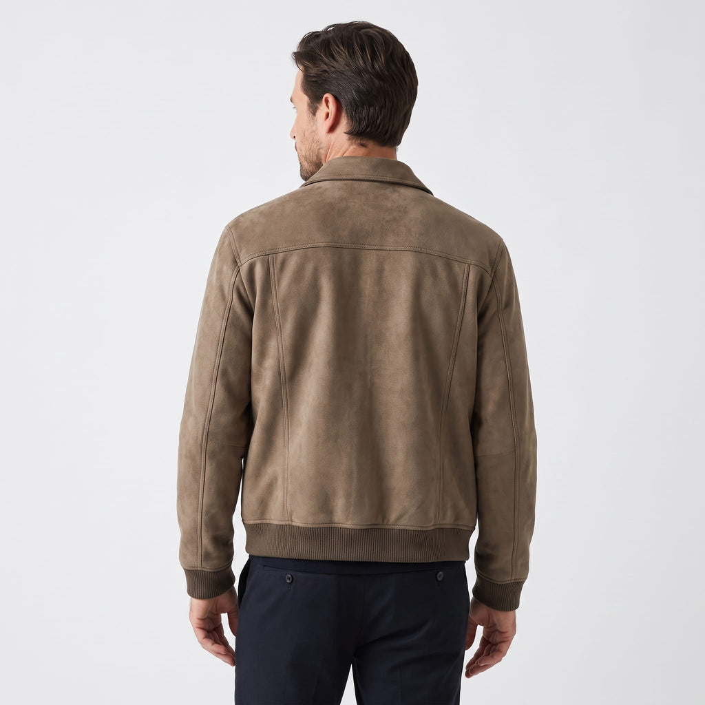 Men's trucker jacket with spread collar, snap front and utility pockets