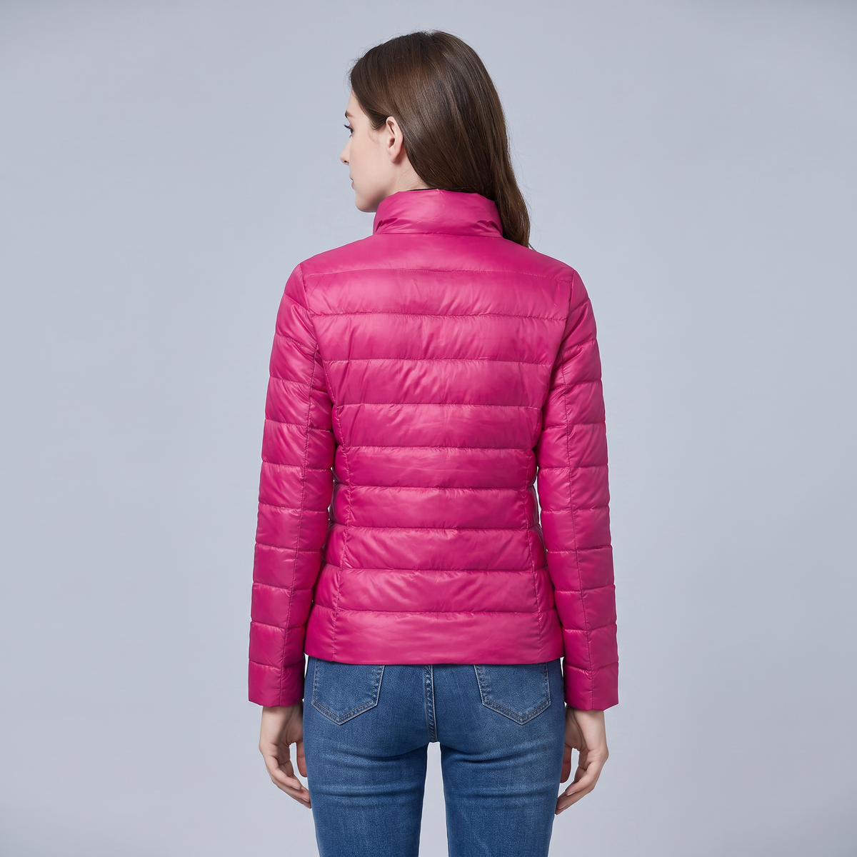 Women's quilted puffer jacket with high collar, long sleeves and front zip