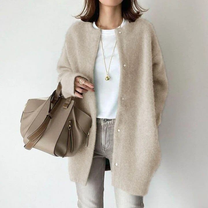 Women's long button cardigan with round neckline and long sleeves