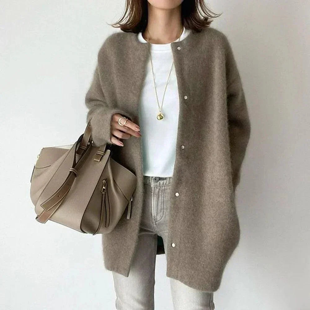 Women's long button cardigan with round neckline and long sleeves