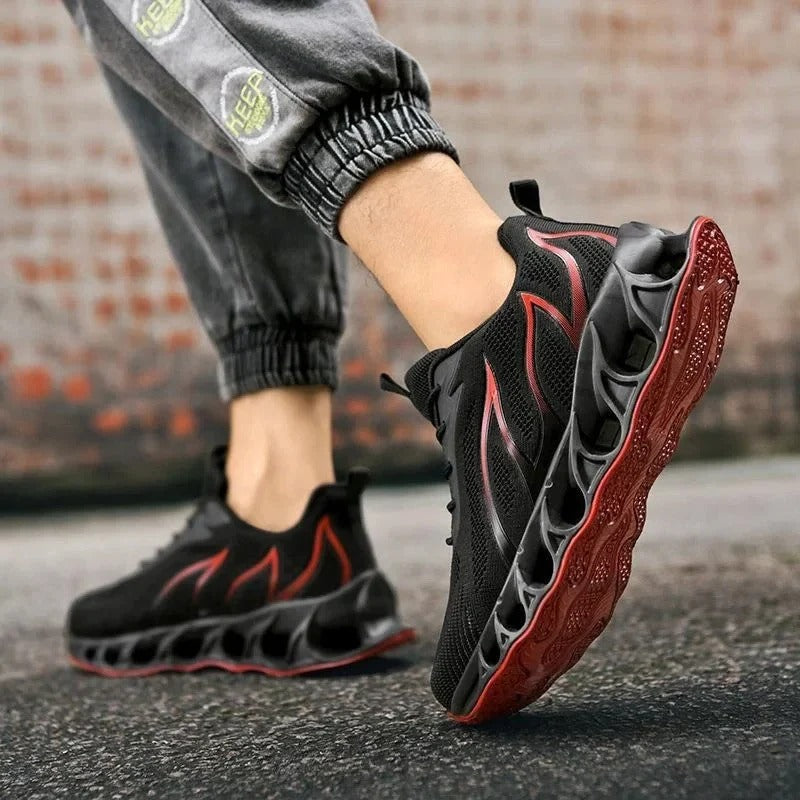 Men's lace-up running trainers with sculpted soles