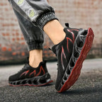 Men's lace-up running trainers with sculpted soles