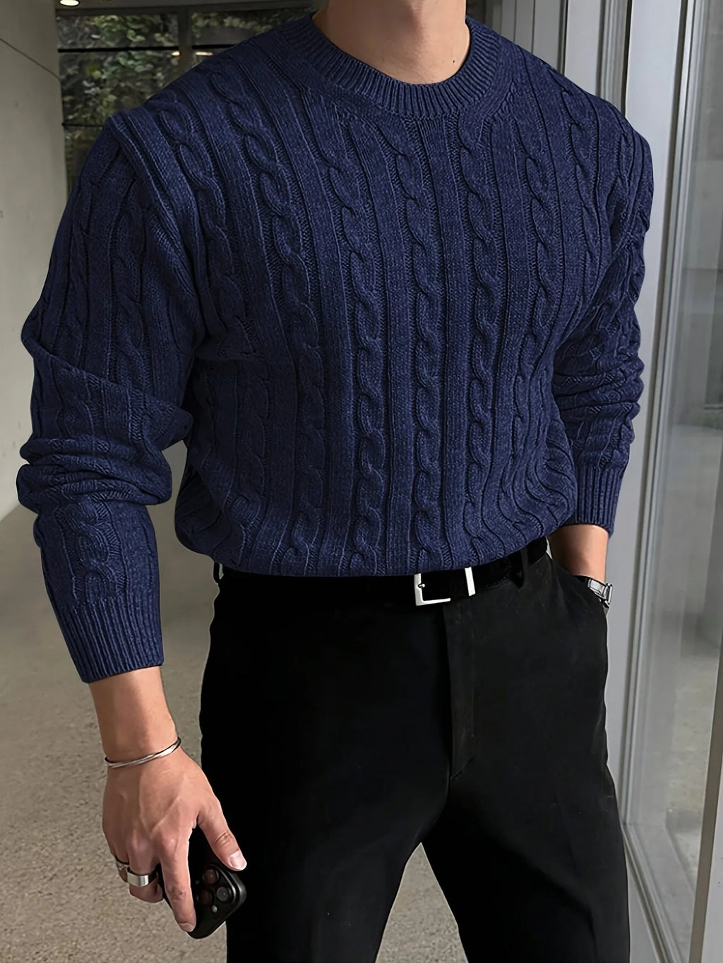 Men's textured cable knit crew neck sweater with long sleeves