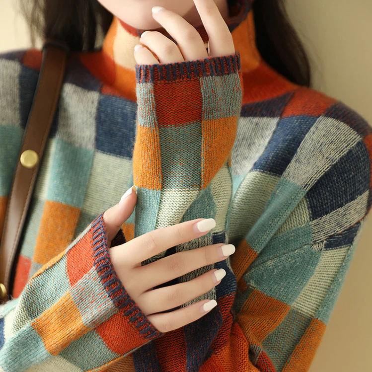 Women's multicoloured checkered turtleneck jumper