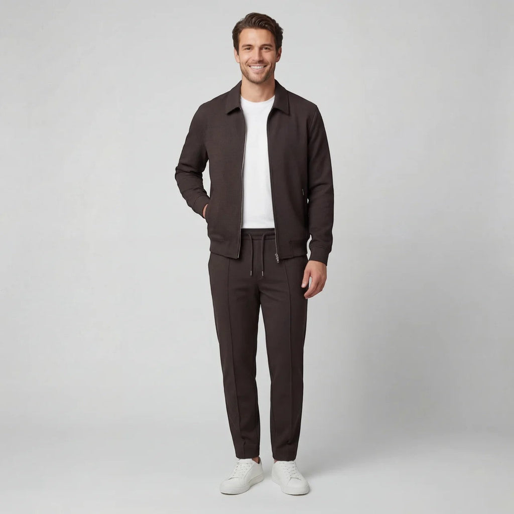 Men's matching jacket and trouser set with zip jacket and drawstring trousers
