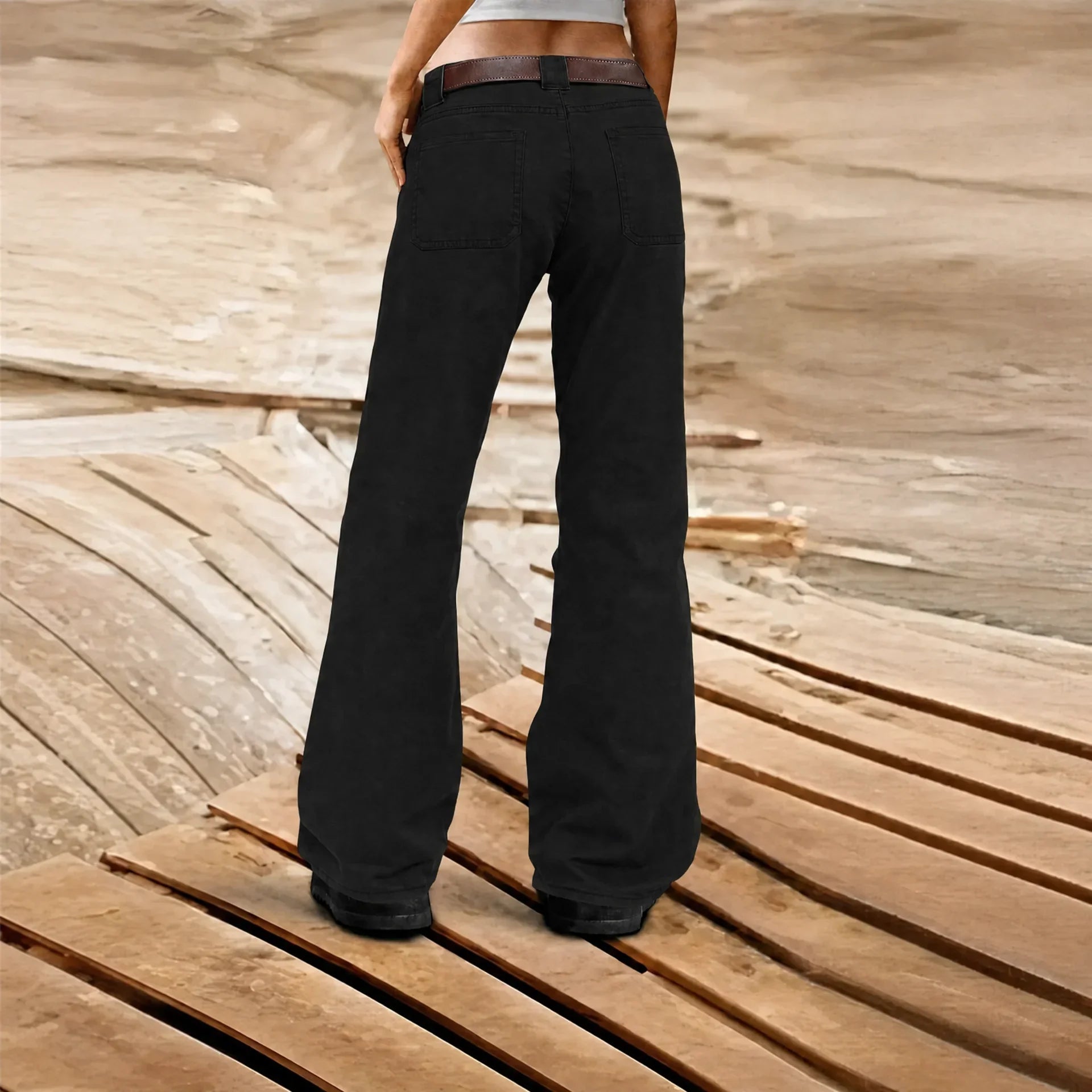Women's straight-leg cargo trousers with high waist and utility pockets