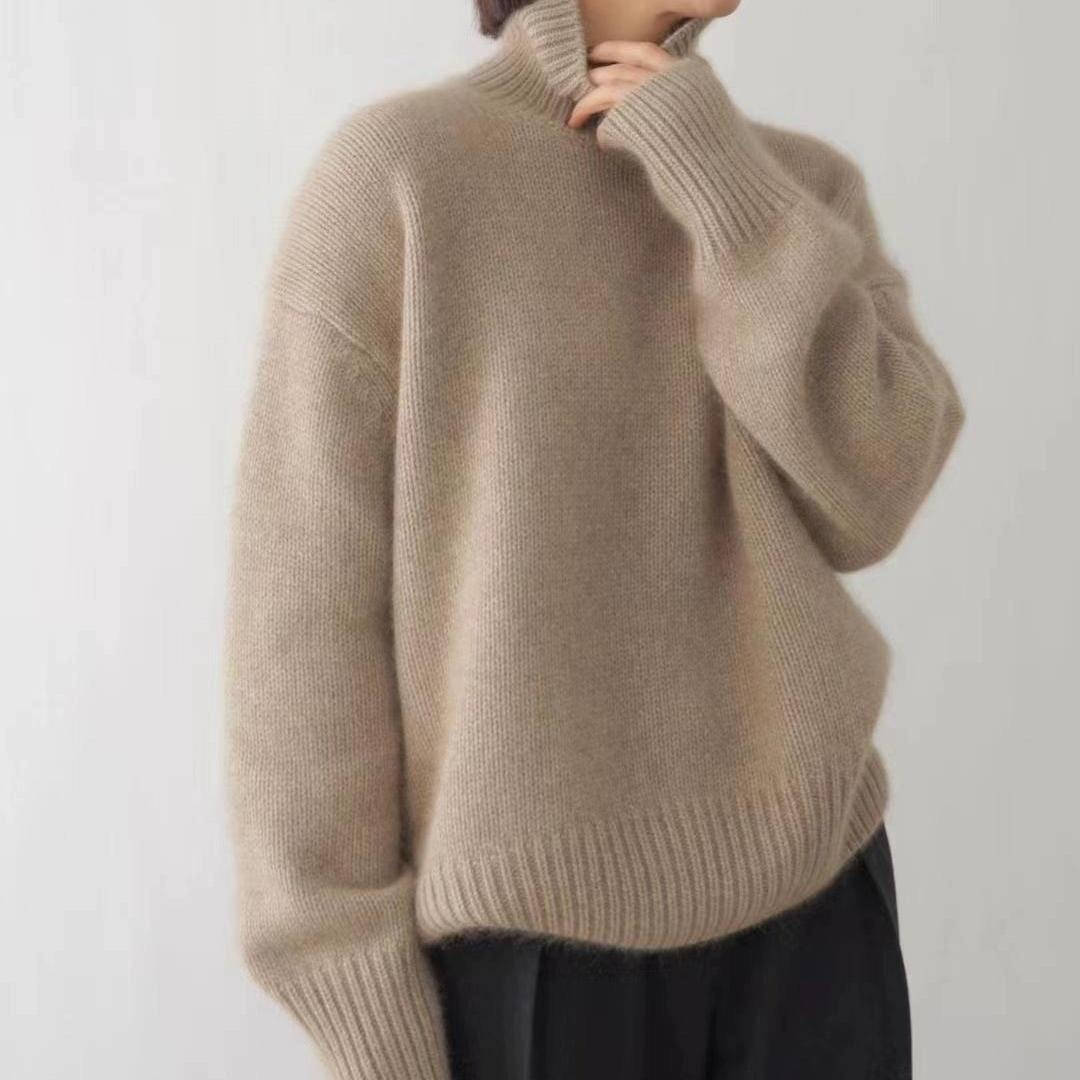 Women's plain ribbed turtleneck jumper with long sleeves and relaxed fit