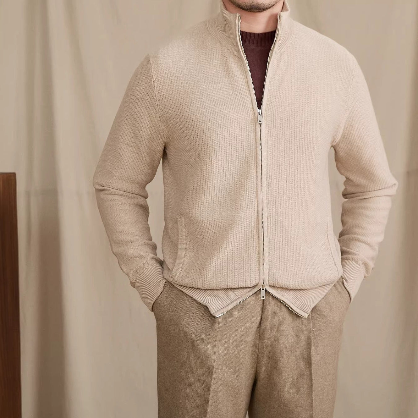 Men's knitted zip cardigan with stand collar, long sleeves and front pockets