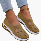 Women's textured slip-on sneakers with round toes and low soles