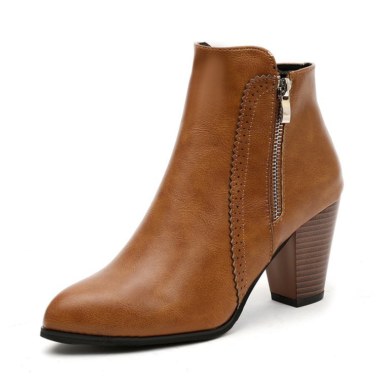 Women's ankle boots with side zip and high block heel