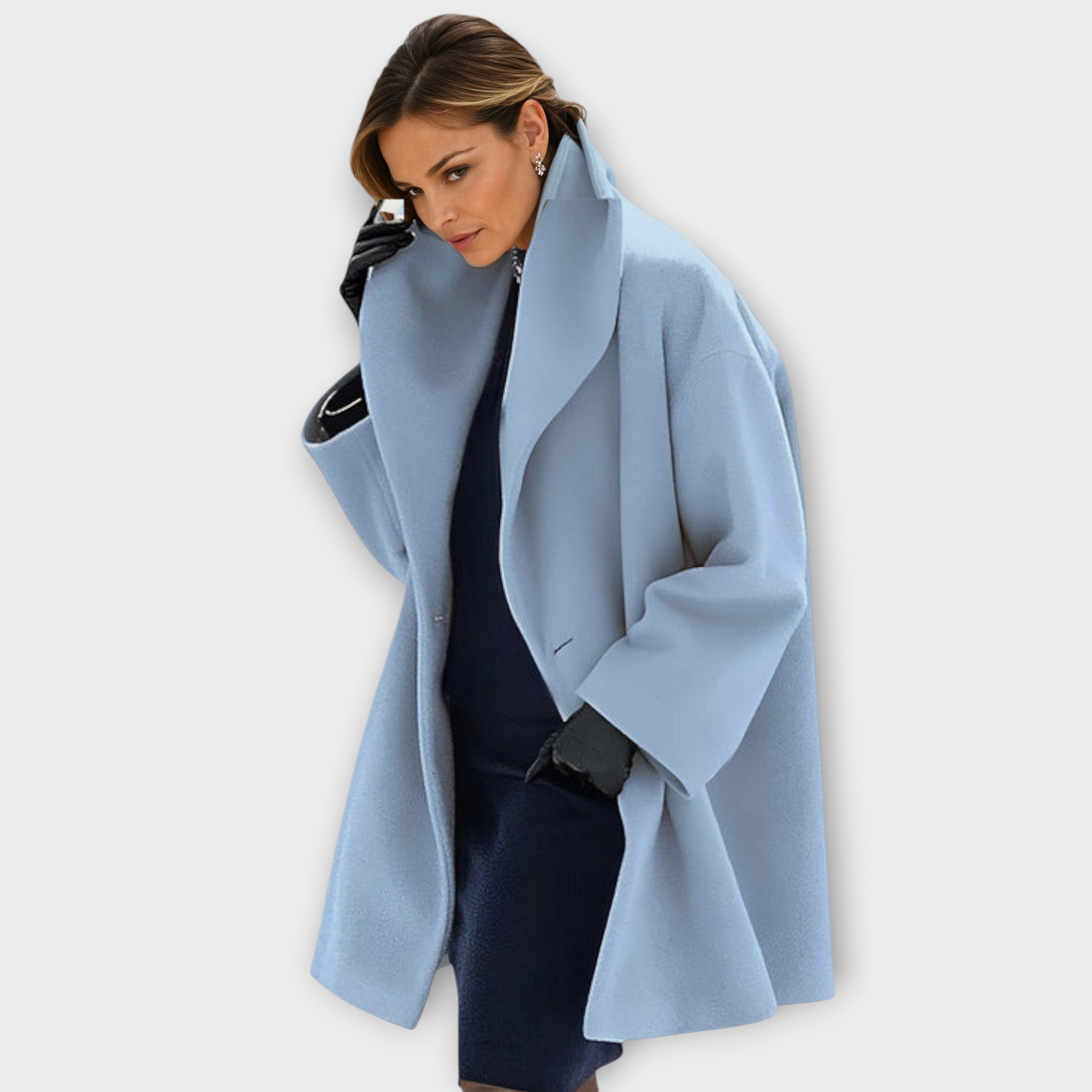Women's open front jacket with wide lapels and long sleeves