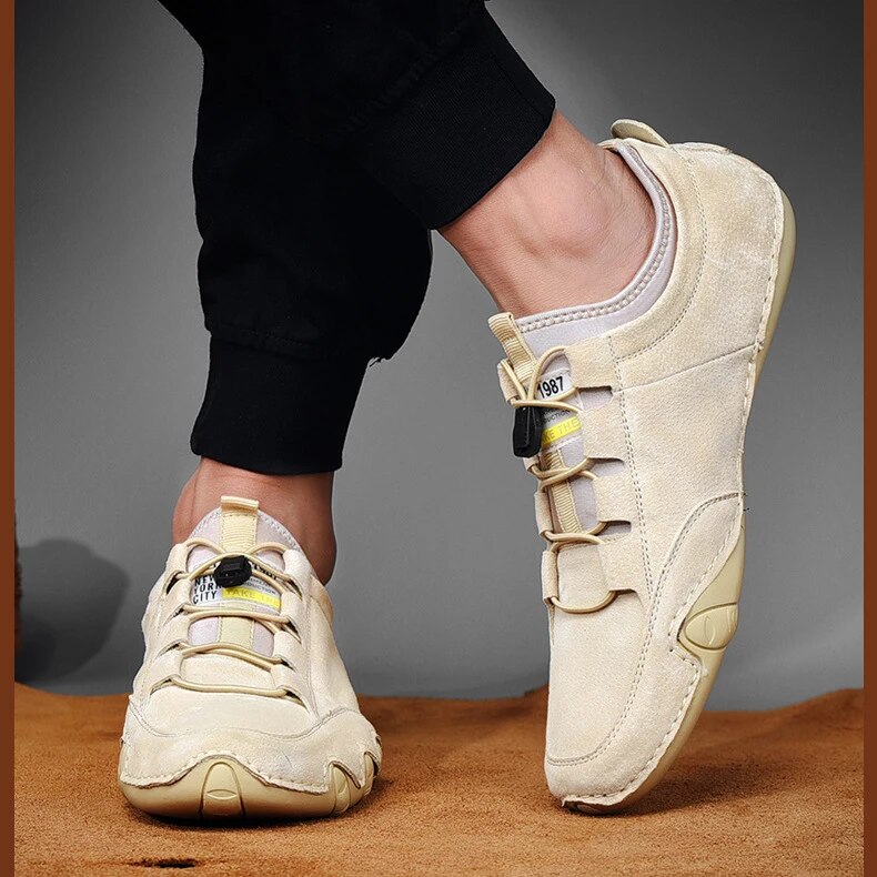 Men's casual loafers with round toe and drawstring detail