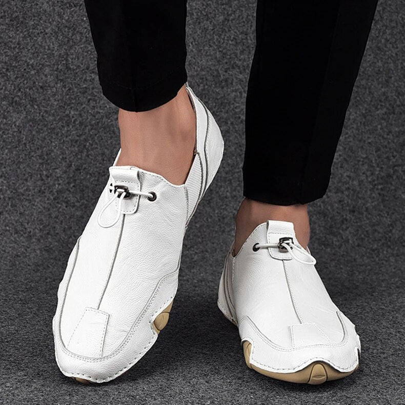 Men's casual loafers with round toe and drawstring detail