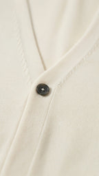 Women's long-sleeve V-neck button cardigan with ribbed trims