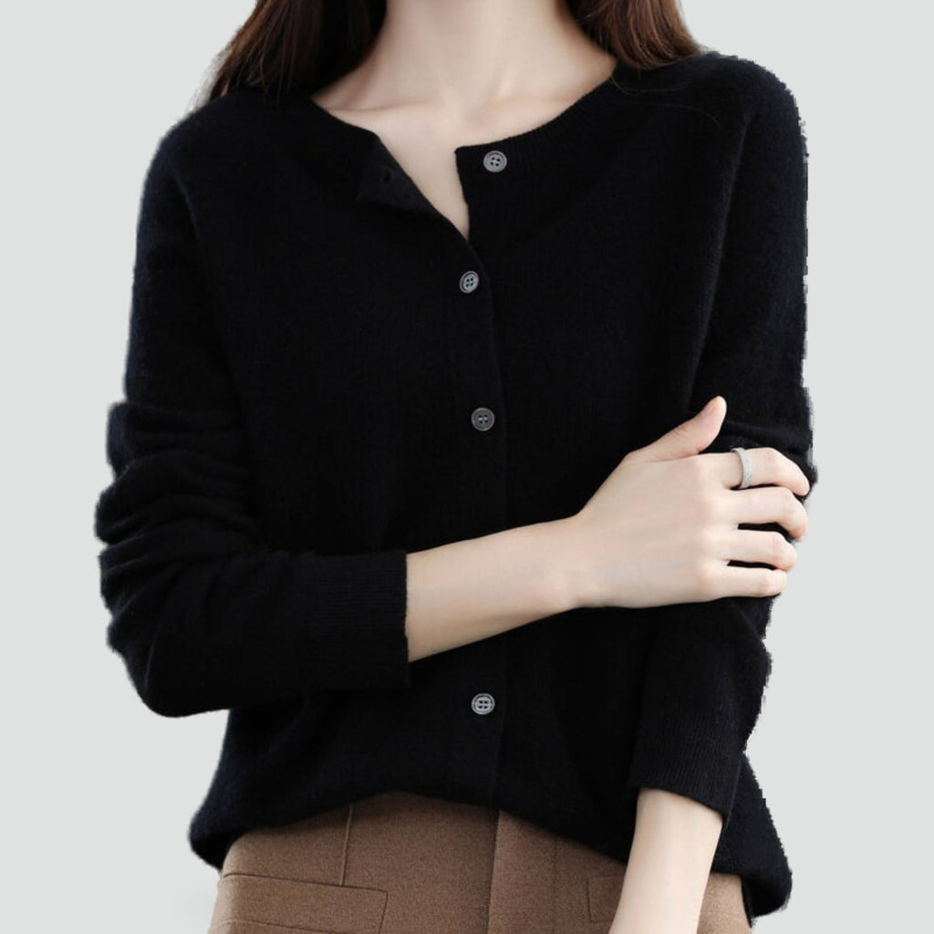Women's plain knitted button-front cardigan with V-neckline and long sleeves
