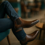 Men's pointed toe Chelsea boots with elastic side panels and low heel