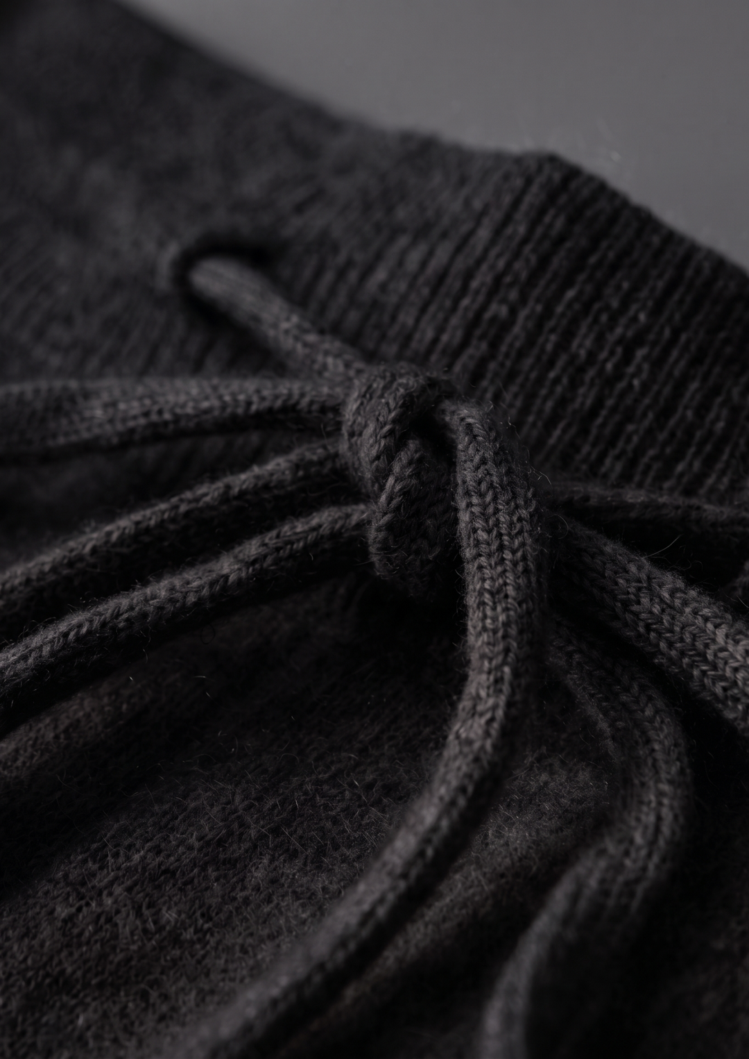 Men's fine knit tracksuit set with a zip jacket and drawstring trousers