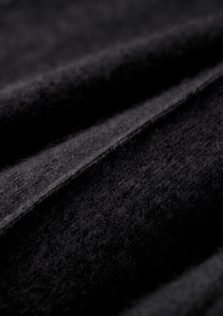 Men's fine knit tracksuit set with a zip jacket and drawstring trousers