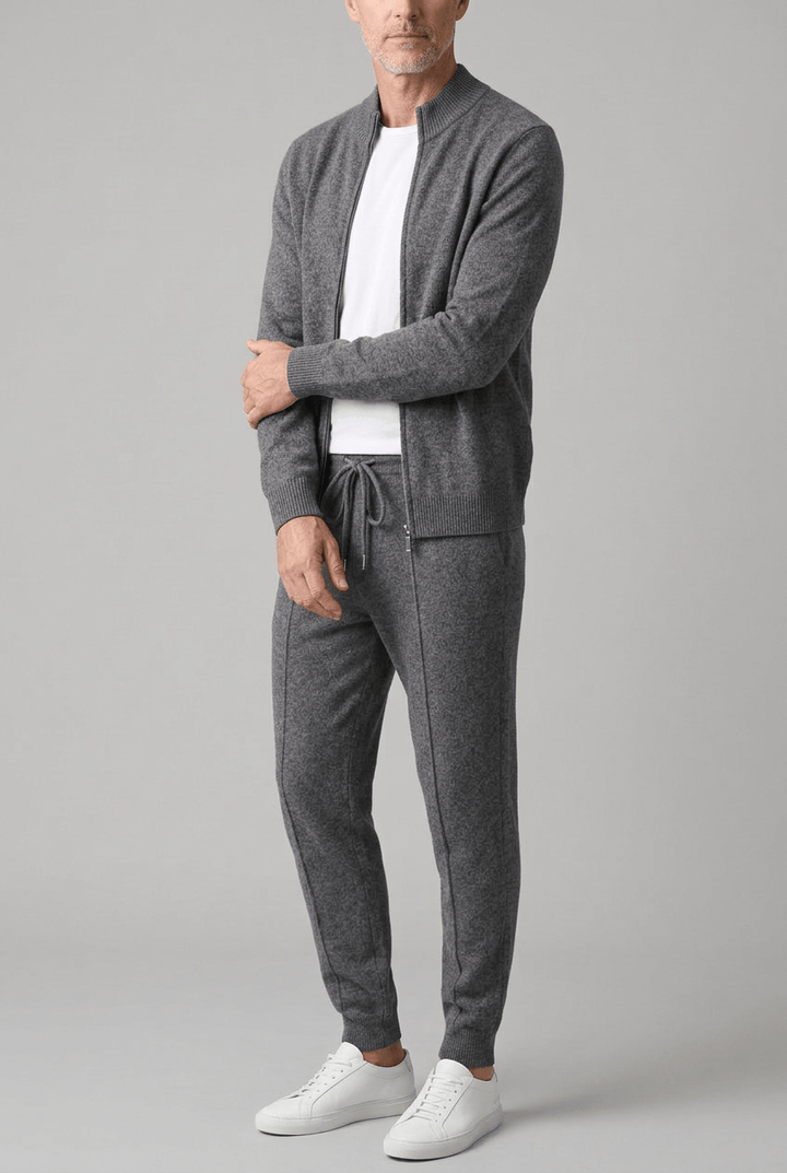Men's knitted tracksuit set with zip jacket and joggers