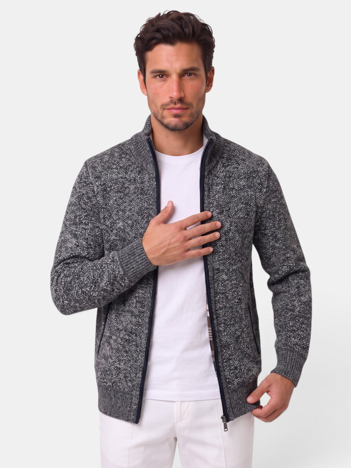Men's textured knitted zip-up sweater with stand collar and front pockets