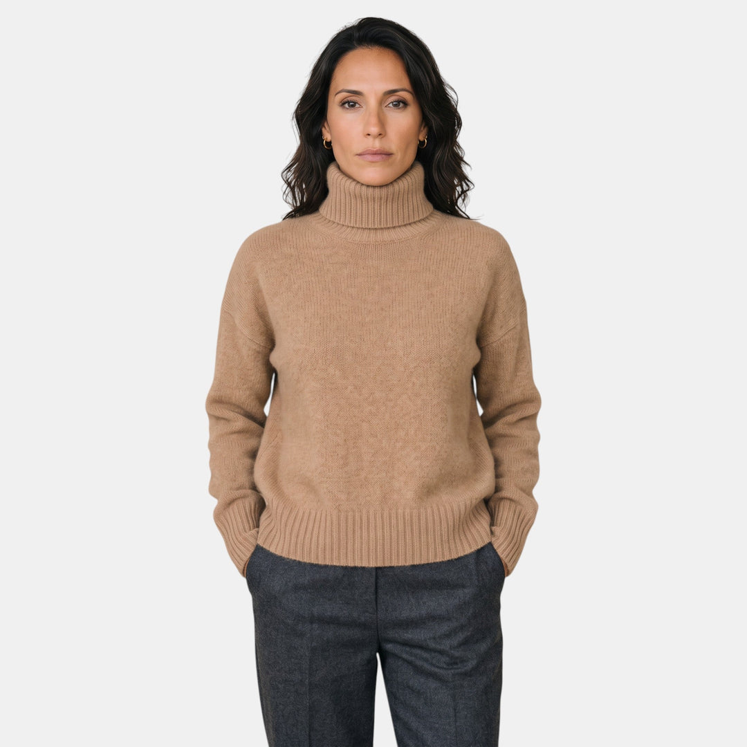 Women's ribbed turtleneck sweater with long sleeves