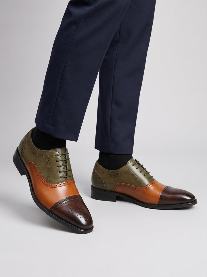Men's Multi-Tone Perforated Cap Toe Oxford Shoes in brown