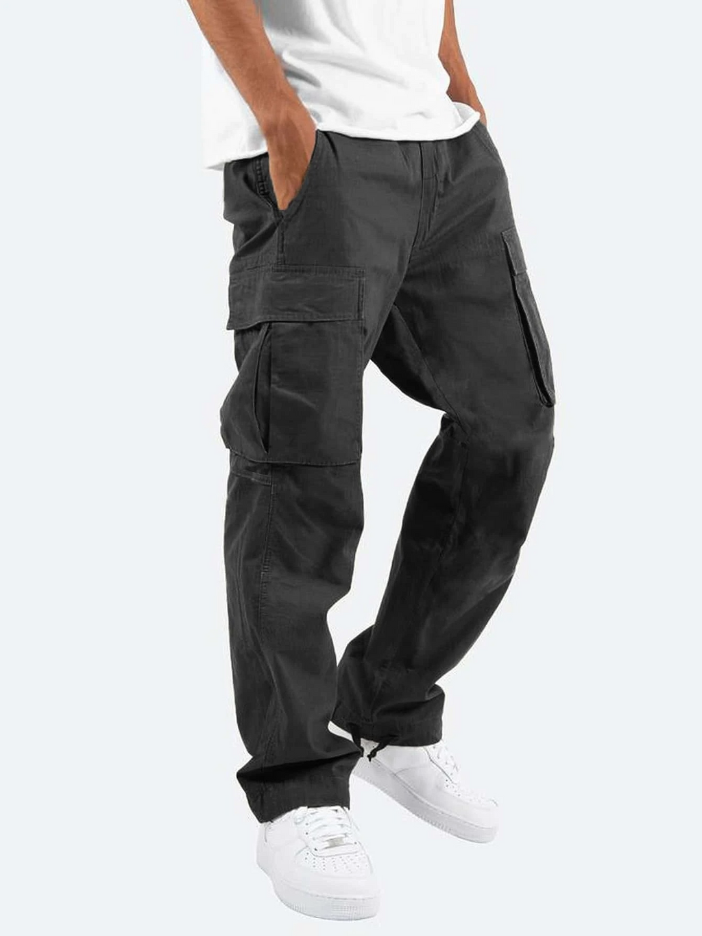 Men's relaxed cargo trousers with side pockets and cuffed hems