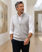Men's sleeveless knitted zip-up vest with stand collar and ribbed trims