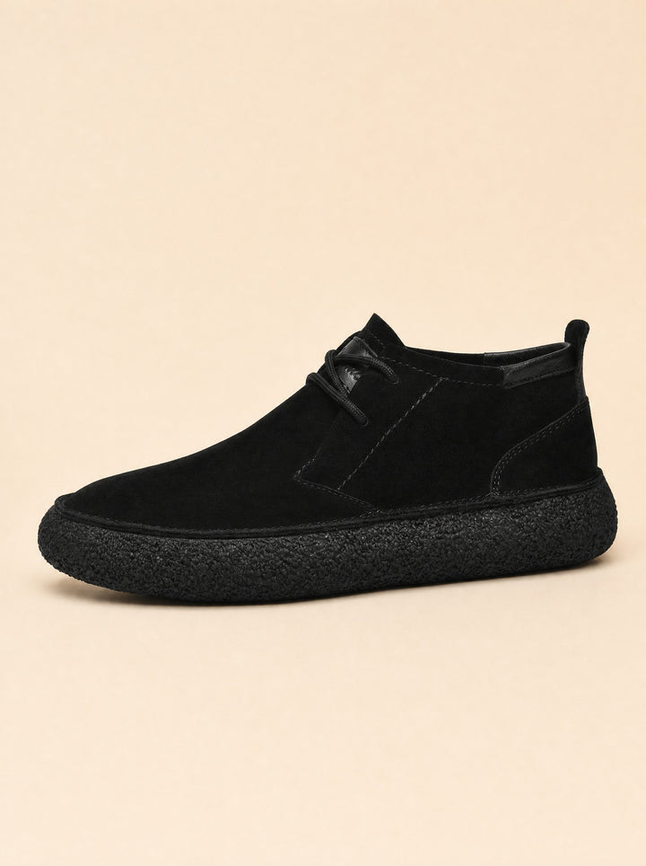 Men's Lace-Up Chukka Boots in black