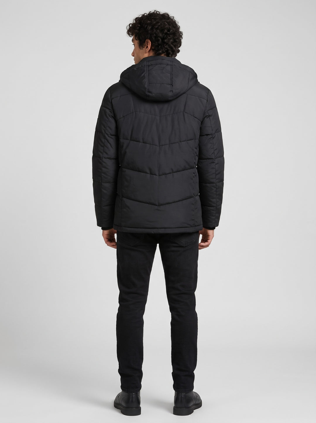 Men's Insulated Hooded Puffer Jacket in black