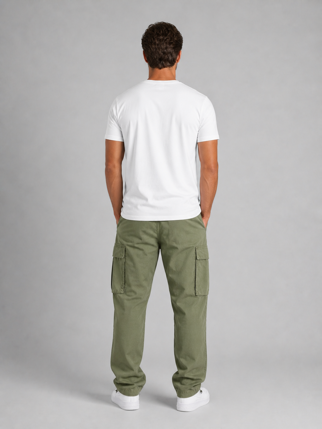 Men's Relaxed Straight Leg Cargo Trousers