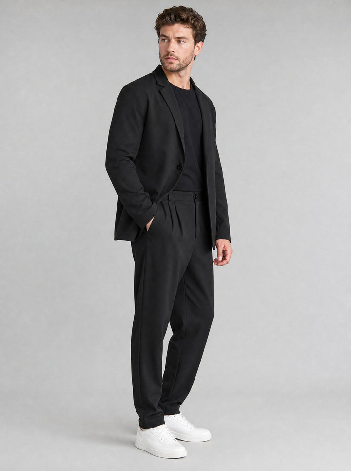 Men's Relaxed Tailored Two-Piece Set in black