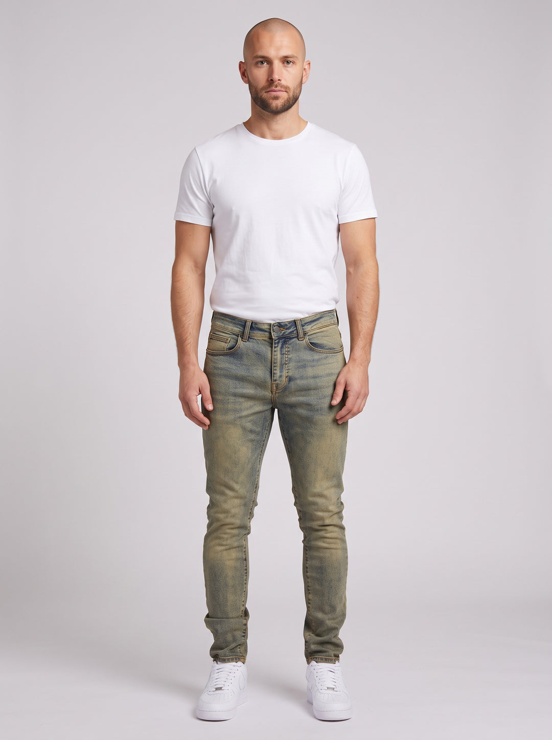 Men's Slim Tapered Jeans in vintage green