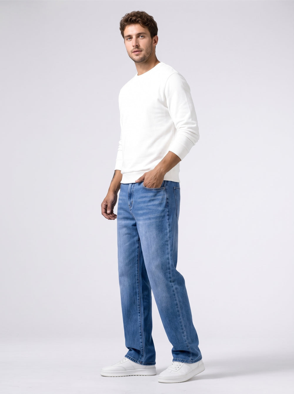 Men's Relaxed Straight Leg Jeans in denim blue