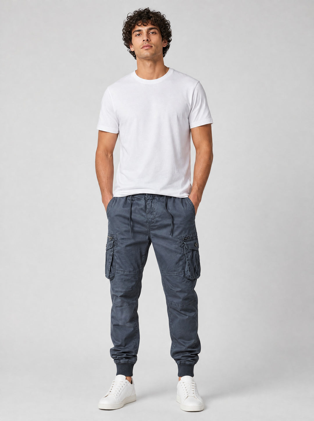 Men's Tapered Cargo Trousers in dark grey