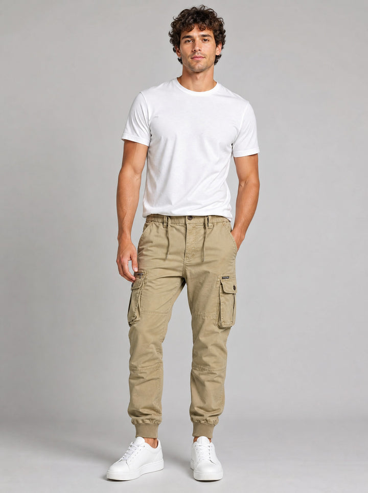 Men's Tapered Cargo Trousers in khaki