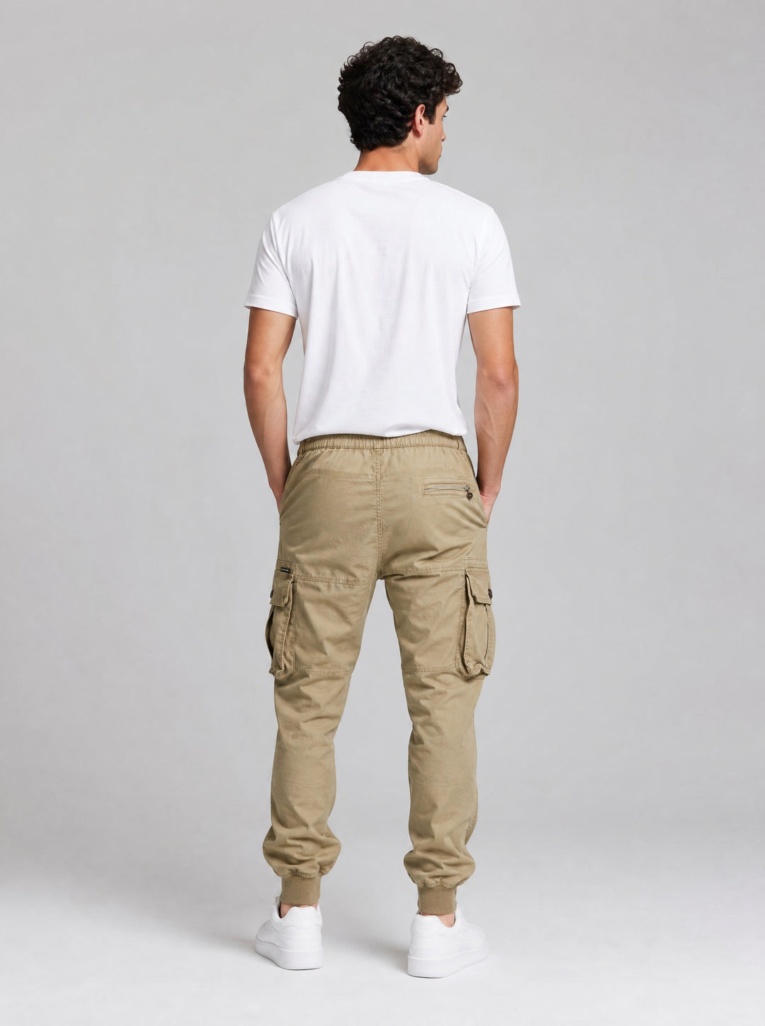 Men's Tapered Cargo Trousers in khaki