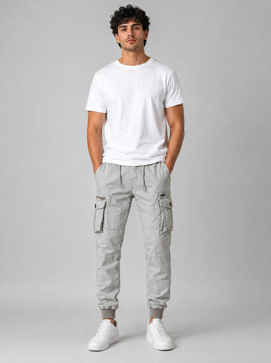 Men's Tapered Cargo Trousers in light grey