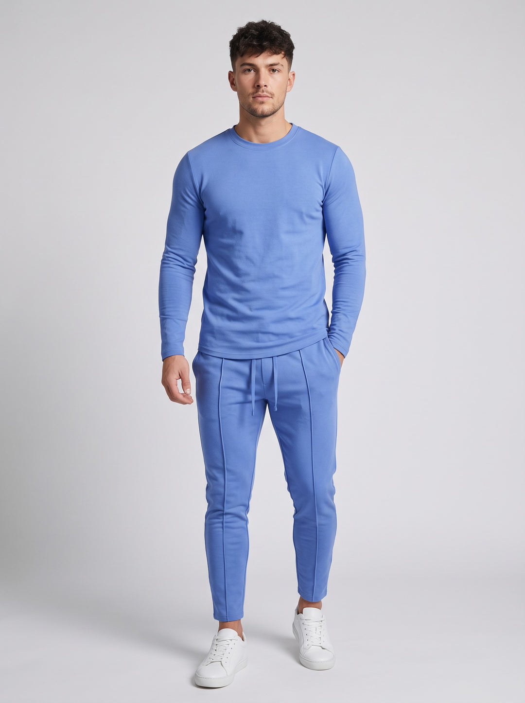 Men's Long Sleeve Top and Tapered Jogger Set in blue