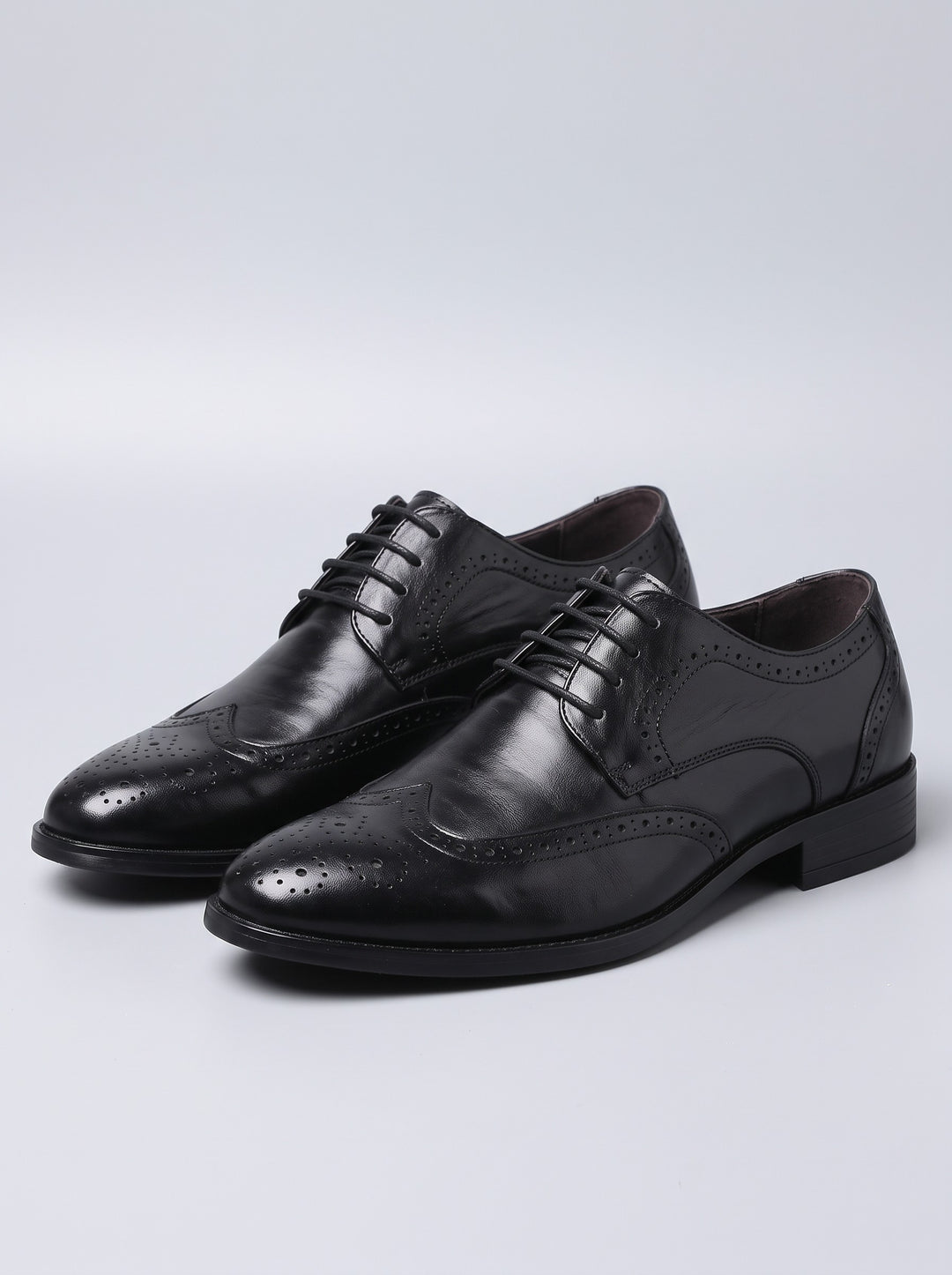 Men's Classic Wingtip Brogue Oxford Shoes in black
