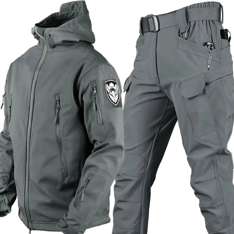 Men's hooded outdoor jacket and cargo trousers set