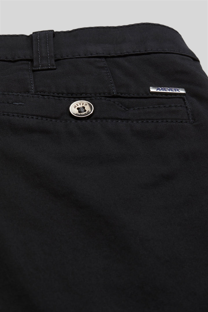 Men's straight leg five-pocket trousers with belt loops
