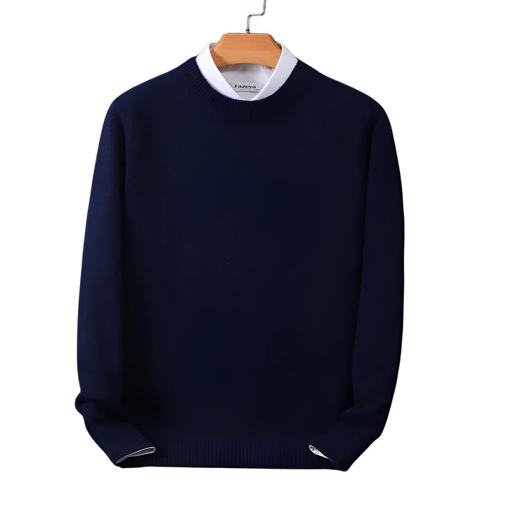 Women's plain crew neck pullover sweater with long sleeves