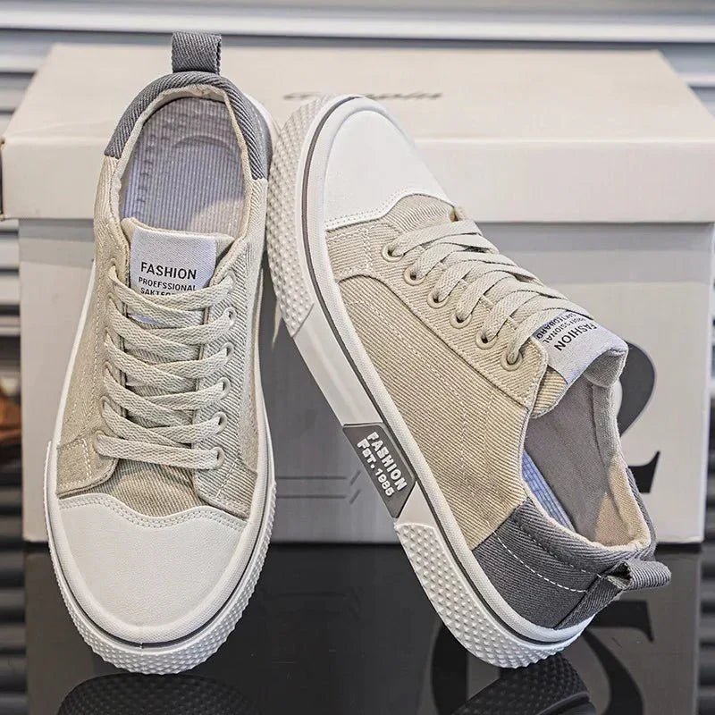 Low-top vintage lace-up sneakers with contrast toe cap