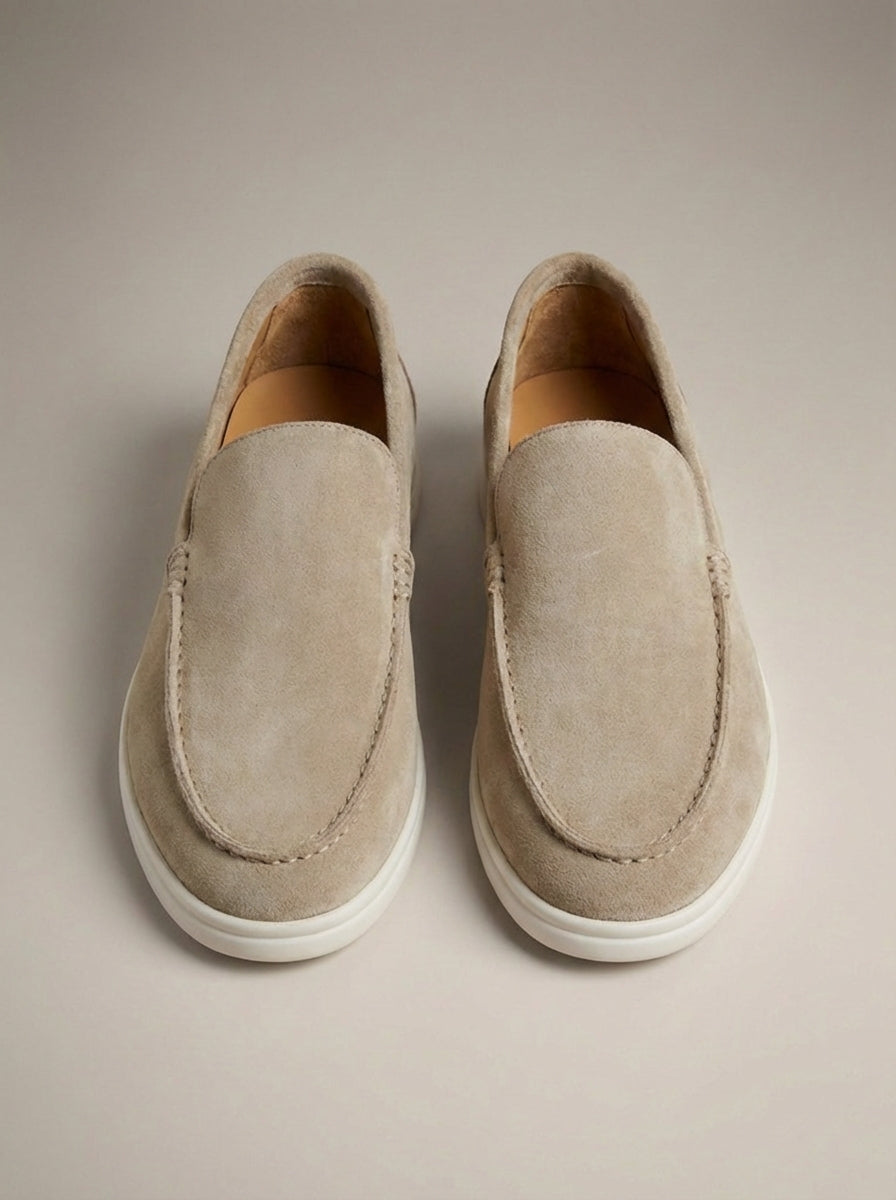 Men's plain slip-on loafers with moc toe stitching and flat soles