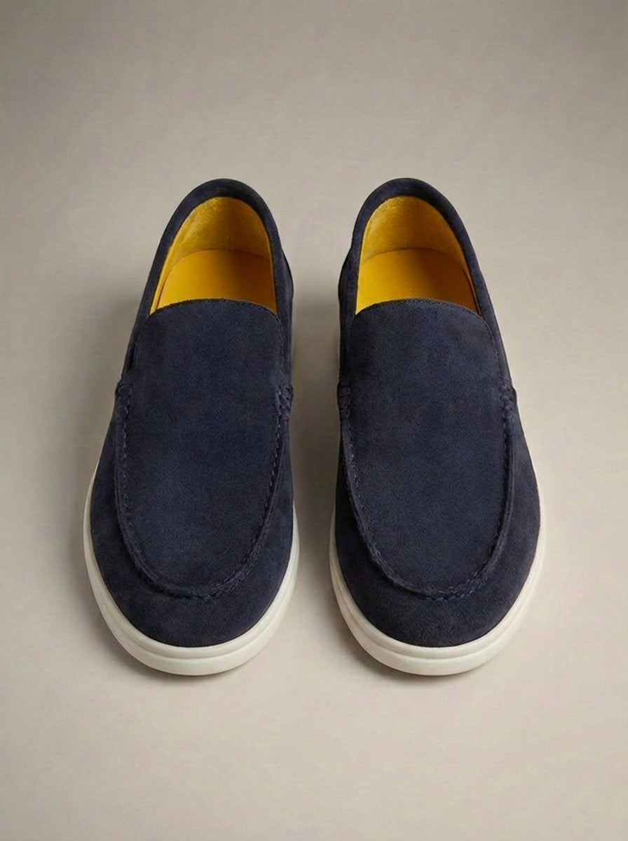 Men's plain slip-on loafers with moc toe stitching and flat soles