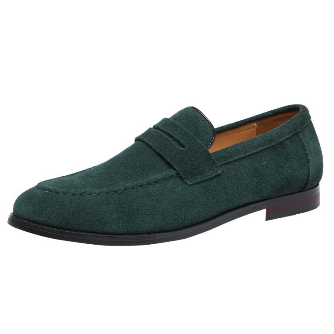 Men's penny loafer with moccasin stitching and low sole