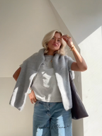 Women's relaxed crew neck sweater with long sleeves and ribbed trims