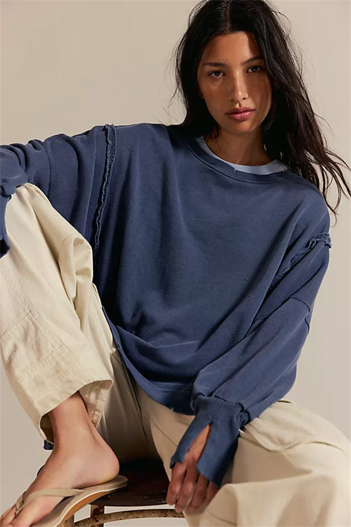 Women's oversized sweatshirt with crew neckline, balloon sleeves and side slits